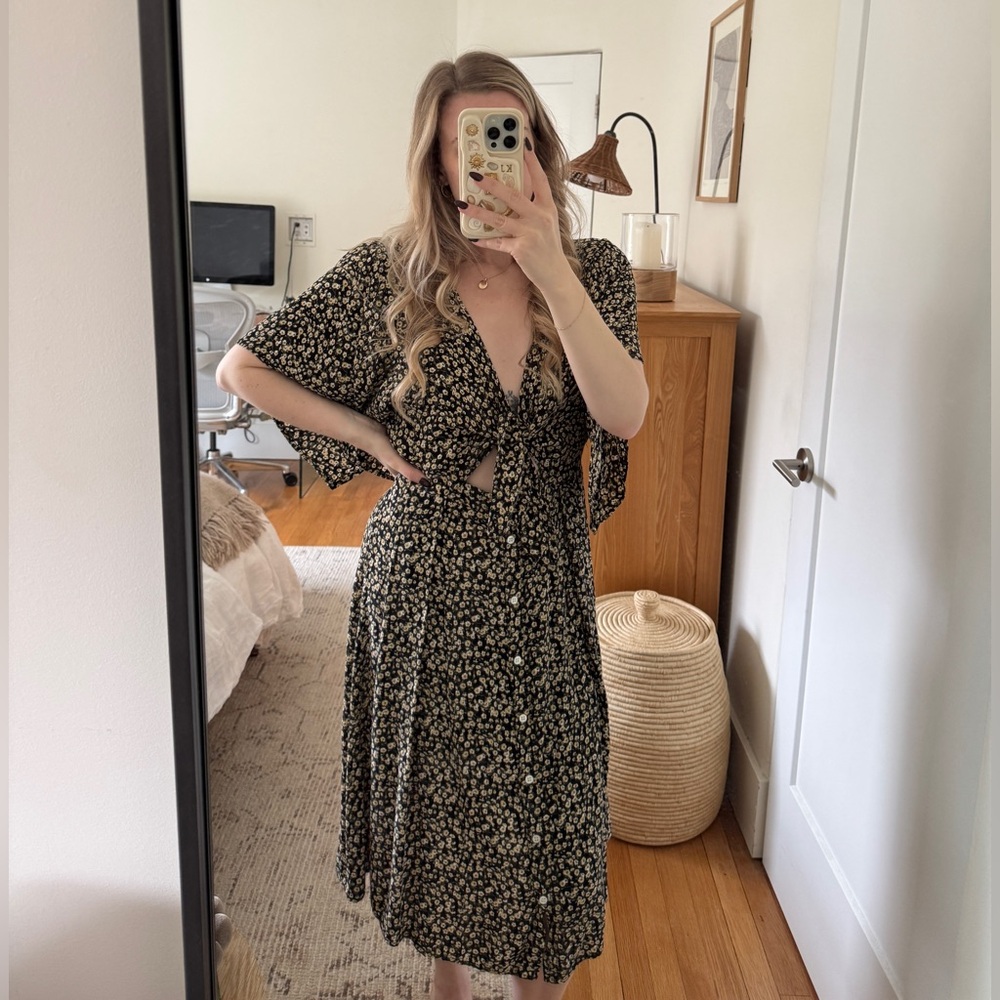 Faithfull the Brand Massimo Tie Front Midi Dress In Blossom Village